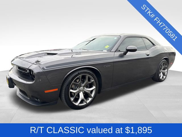 Used 2015 Dodge Challenger R/T Plus image 3