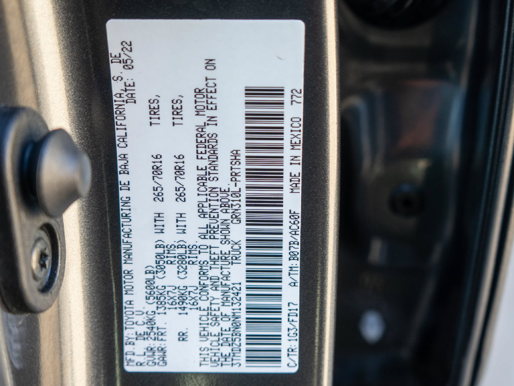 Used 2022 Toyota Tacoma TRD Off-Road AWD/4WD image 35