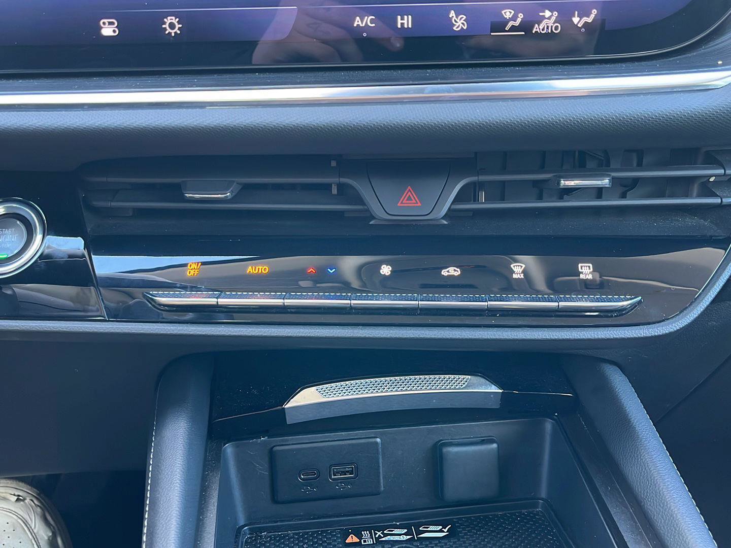 Used 2024 Buick Envision Preferred image 23