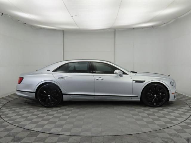 Used 2025 Bentley Flying Spur Plug-In Hybrid AWD/4WD image 4