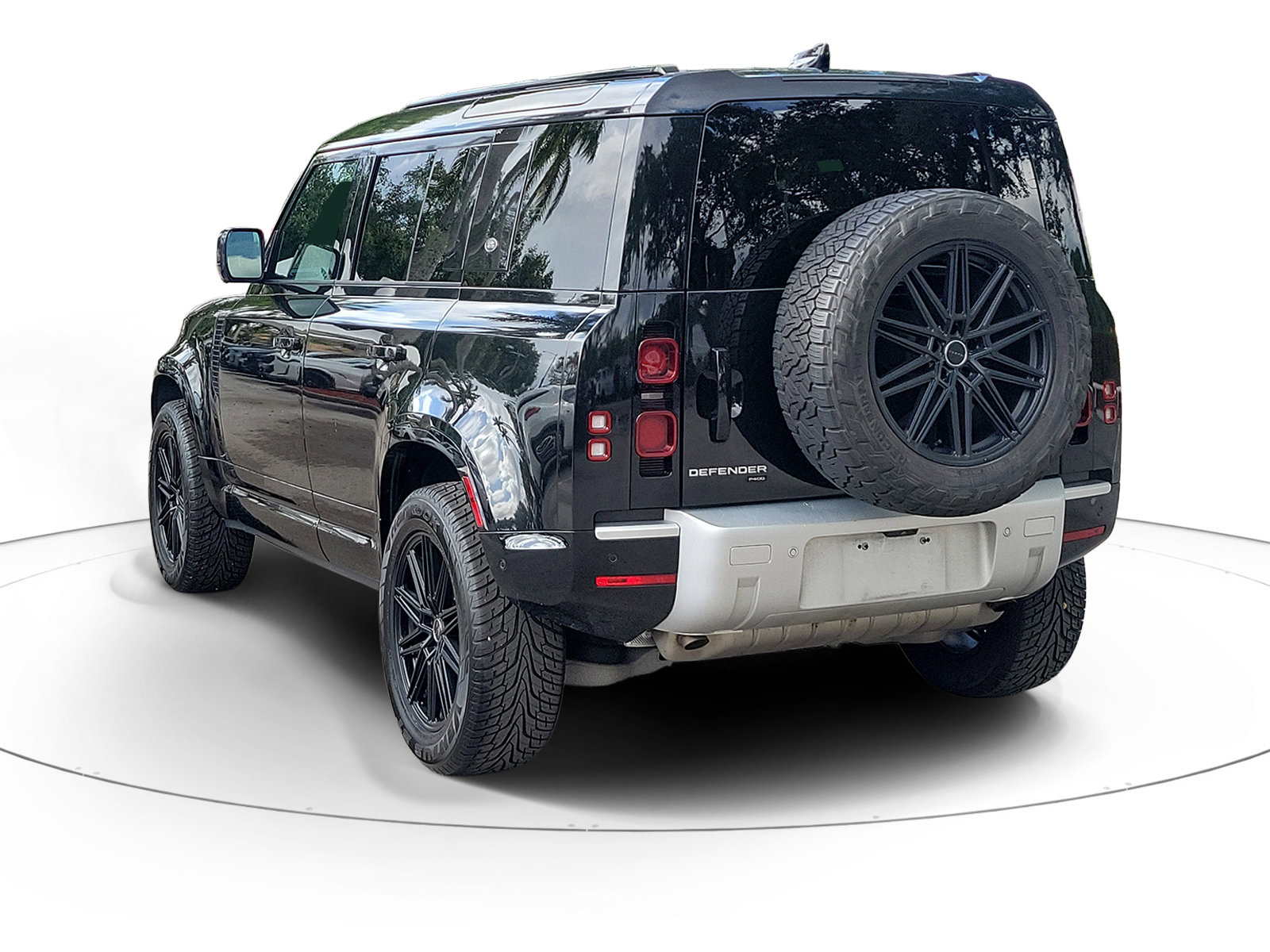 Used 2022 Land Rover Defender 110 XS Edition AWD/4WD image 3