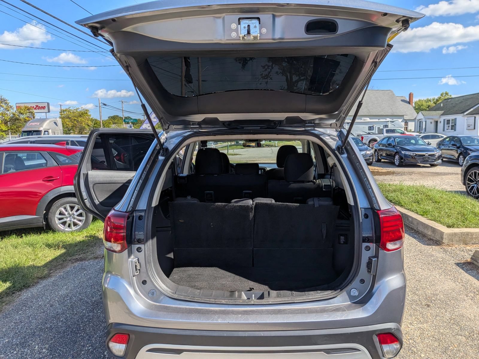 Used 2020 Mitsubishi Outlander ES FWD image 24