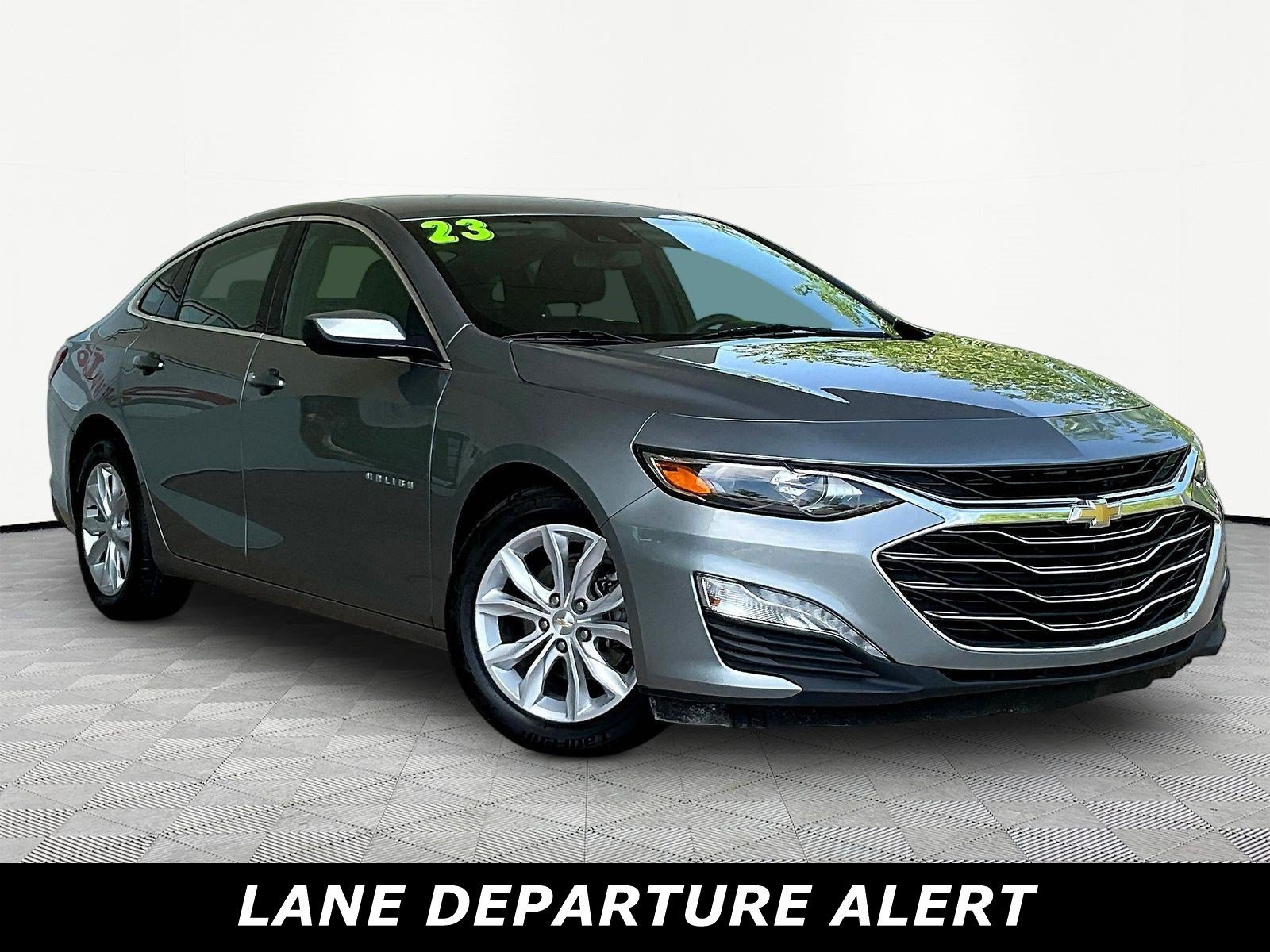 Used 2023 Chevrolet Malibu LT FWD image 4