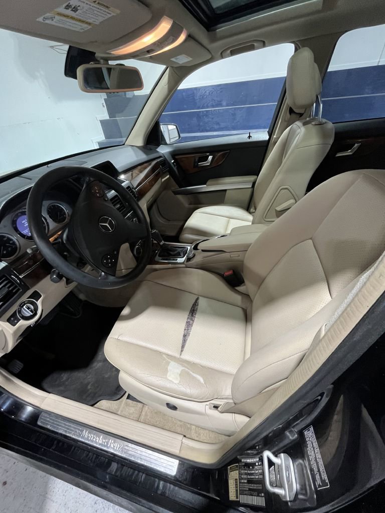 Used 2012 Mercedes-Benz GLK 350 4MATIC image 9