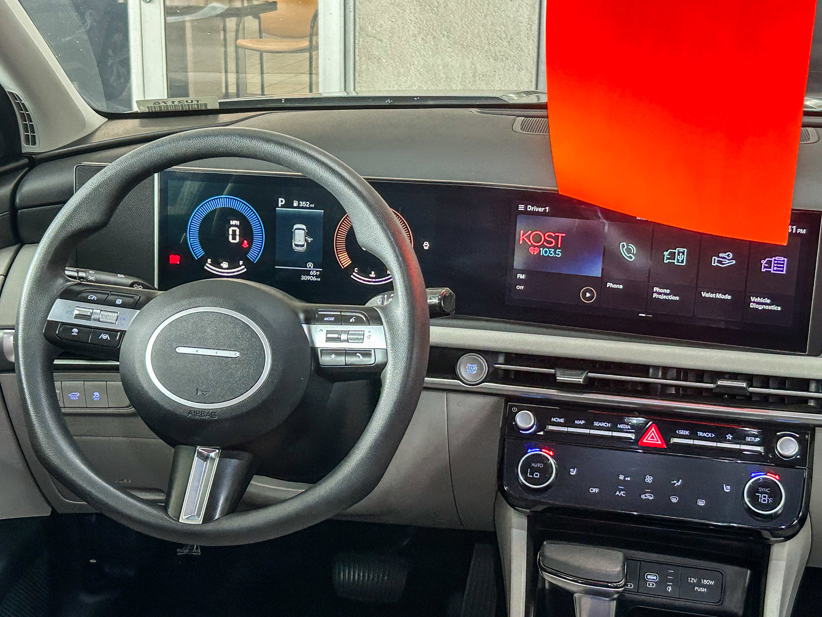 Used 2025 Hyundai Tucson SEL FWD image 12