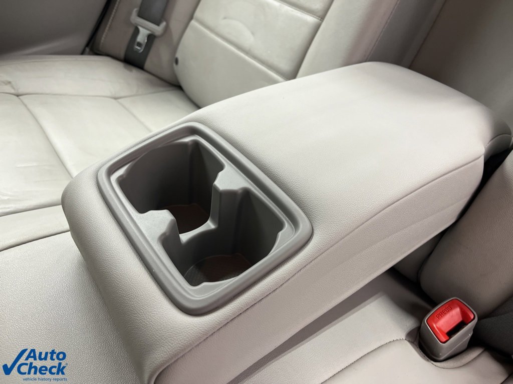 Used 2017 Toyota Camry XLE image 24