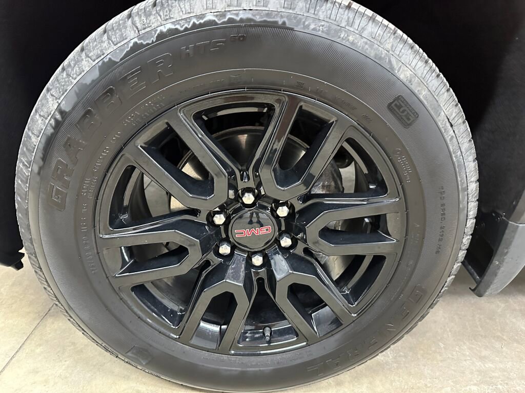 Used 2023 GMC Sierra 1500 Elevation image 35