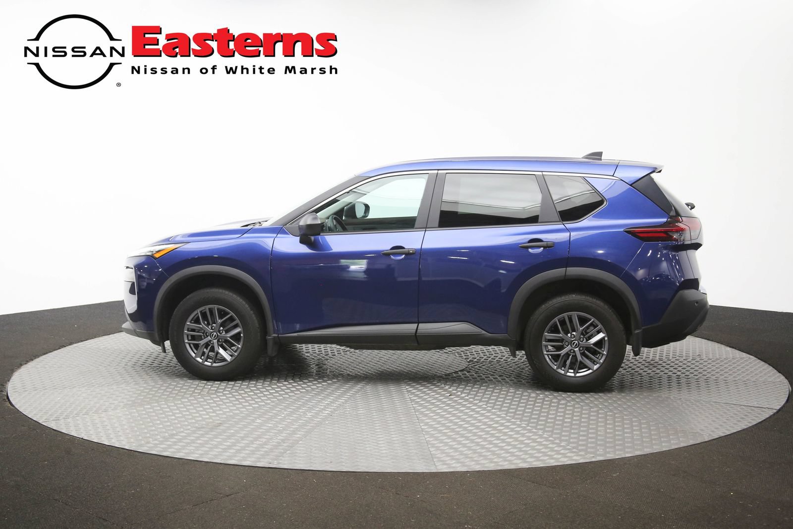 Used 2023 Nissan Rogue S AWD/4WD image 60