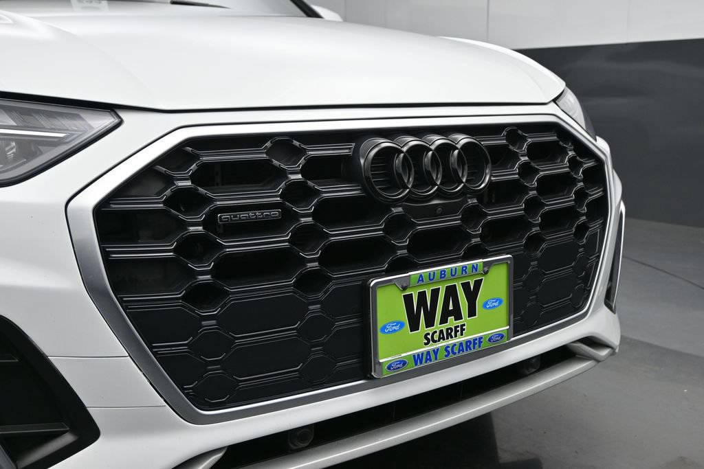 Used 2021 Audi Q5 e Premium Plus AWD/4WD image 5