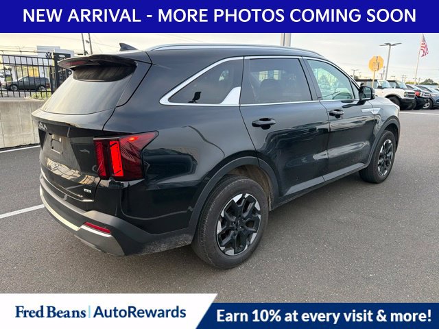Used 2025 Kia Sorento S w/ Panoramic Sunroof Package AWD/4WD image 7
