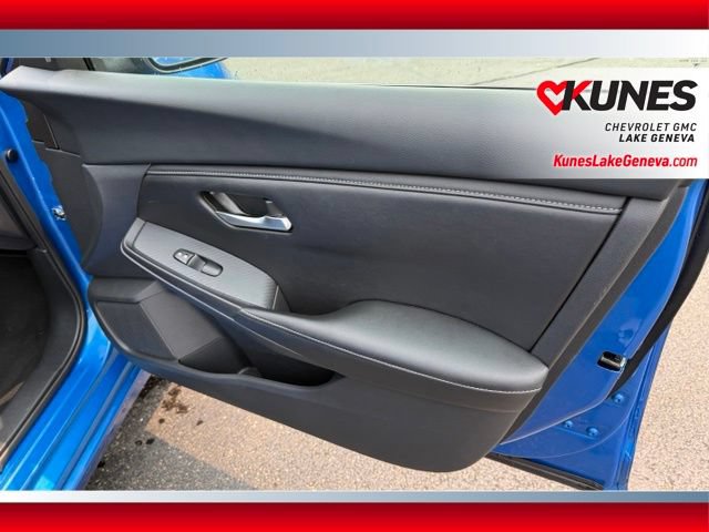 Used 2024 Nissan Sentra SV FWD image 19