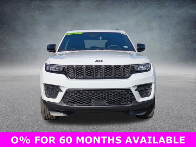 New 2025 Jeep Grand Cherokee Altitude image 9