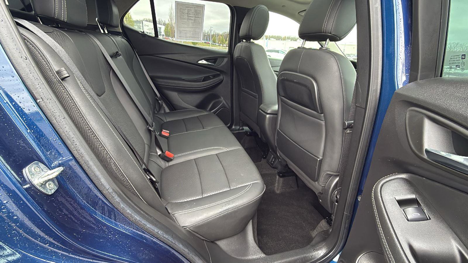 Used 2023 Buick Encore GX Essence w/ Experience Buick Package AWD/4WD image 20