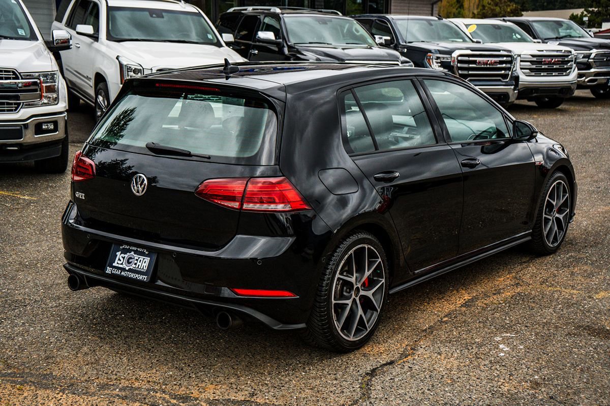 Used 2018 Volkswagen GTI SE FWD image 15