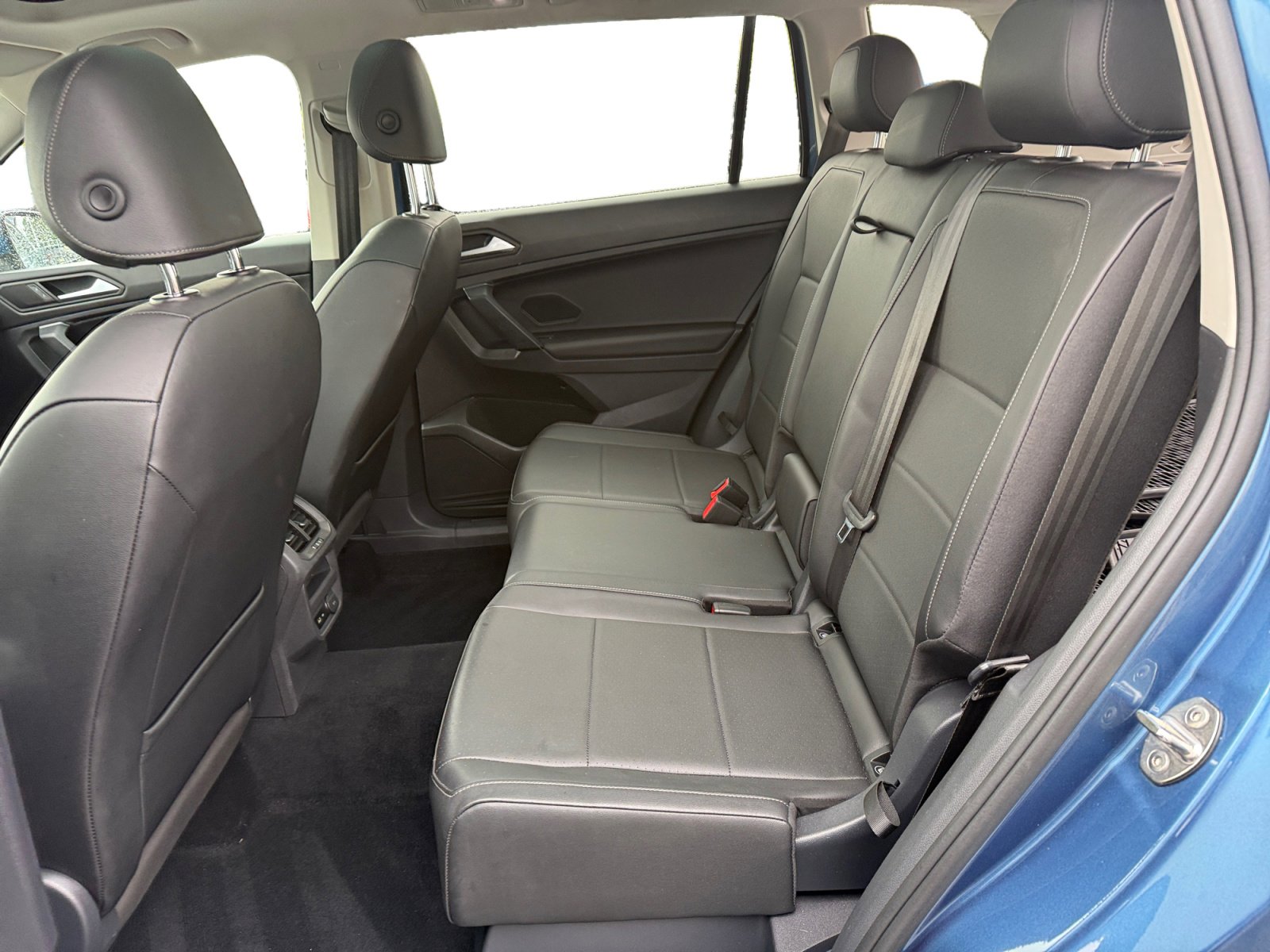 Used 2019 Volkswagen Tiguan SEL image 16