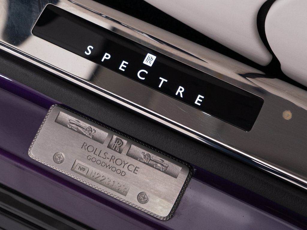 Used 2024 Rolls-Royce Spectre w/ Spectre Launch Package AWD/4WD image 13
