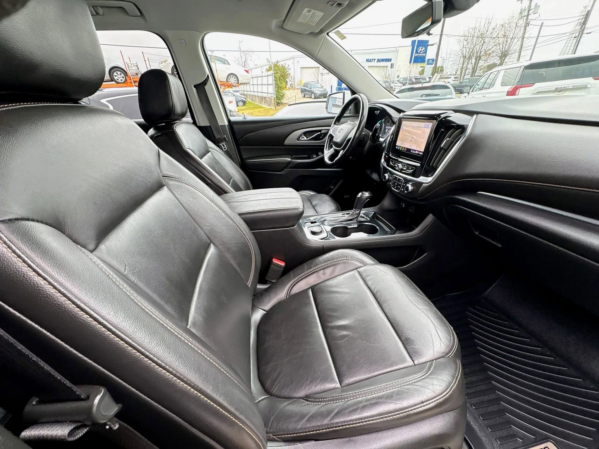 Used 2020 Chevrolet Traverse RS image 11