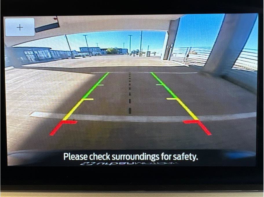 Used 2020 Ford Escape SE image 22