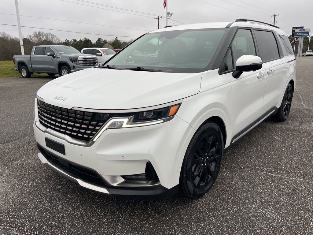 Used 2024 Kia Carnival SX