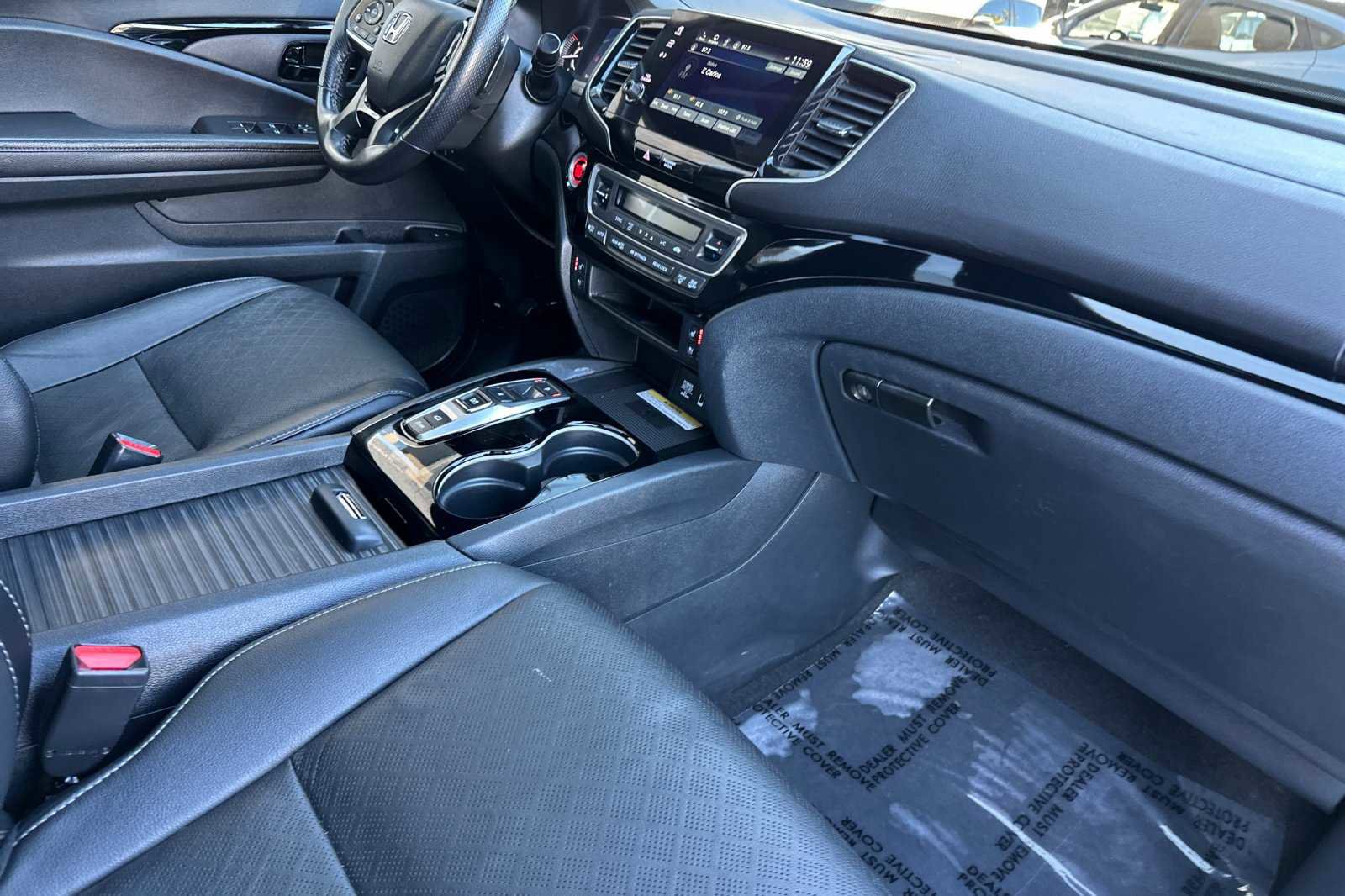 Used 2022 Honda Passport Elite image 18