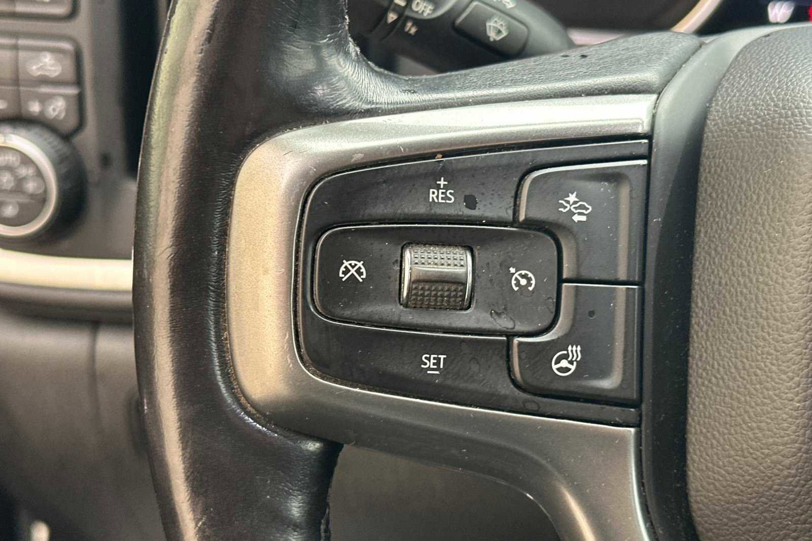 Certified 2022 Chevrolet Silverado 2500 LTZ w/ LTZ Plus Package image 30