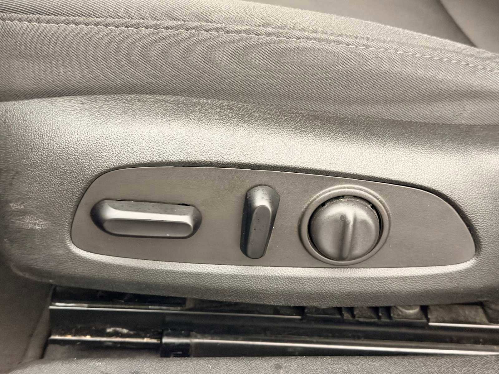 Used 2023 Chevrolet Malibu LT image 17