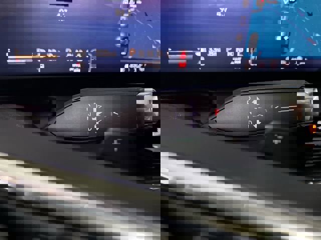 Used 2025 Buick Enclave Avenir w/ Super Cruise Package image 16