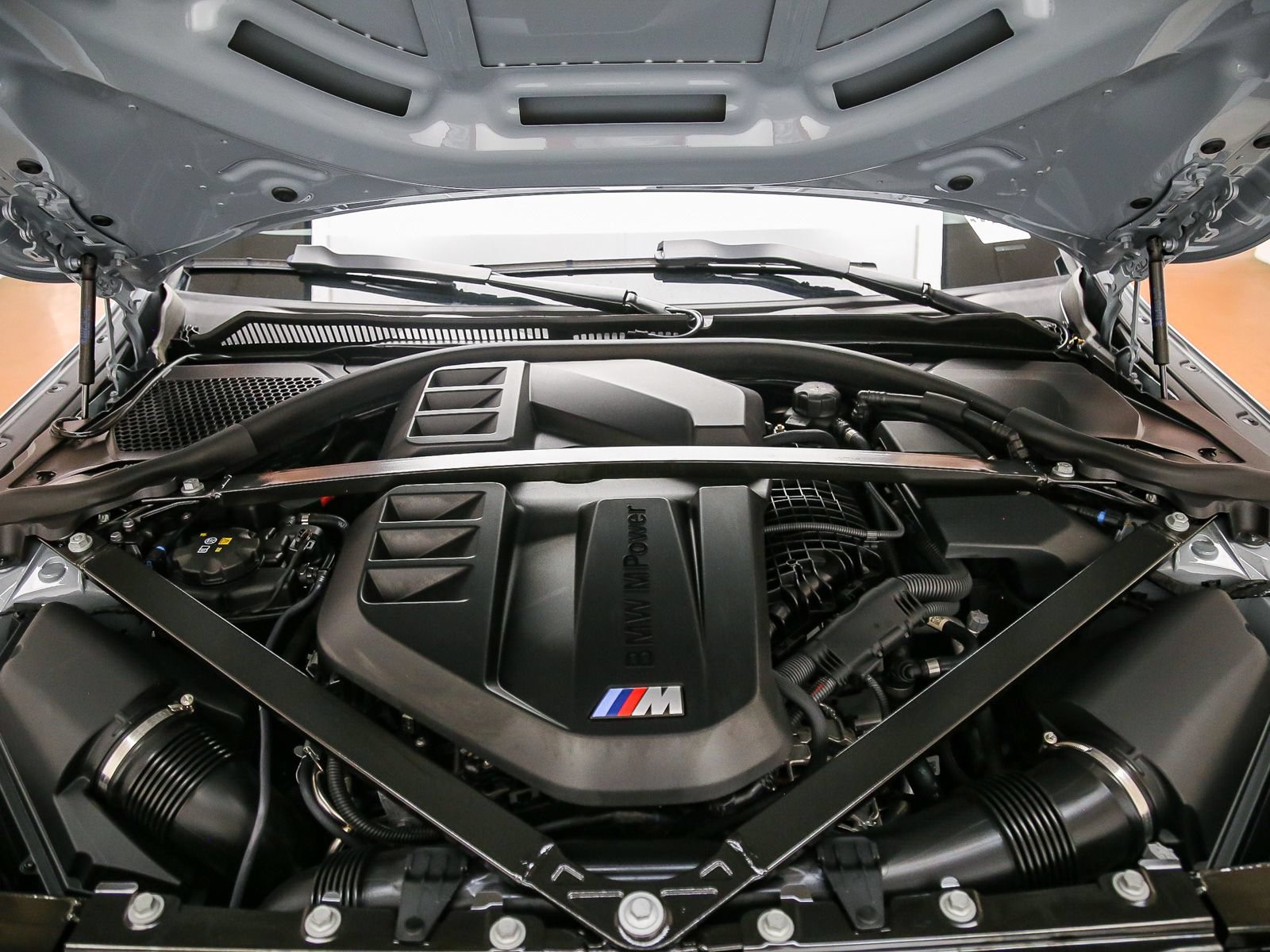 Used 2024 BMW M2 w/ Lighting Package RWD image 27