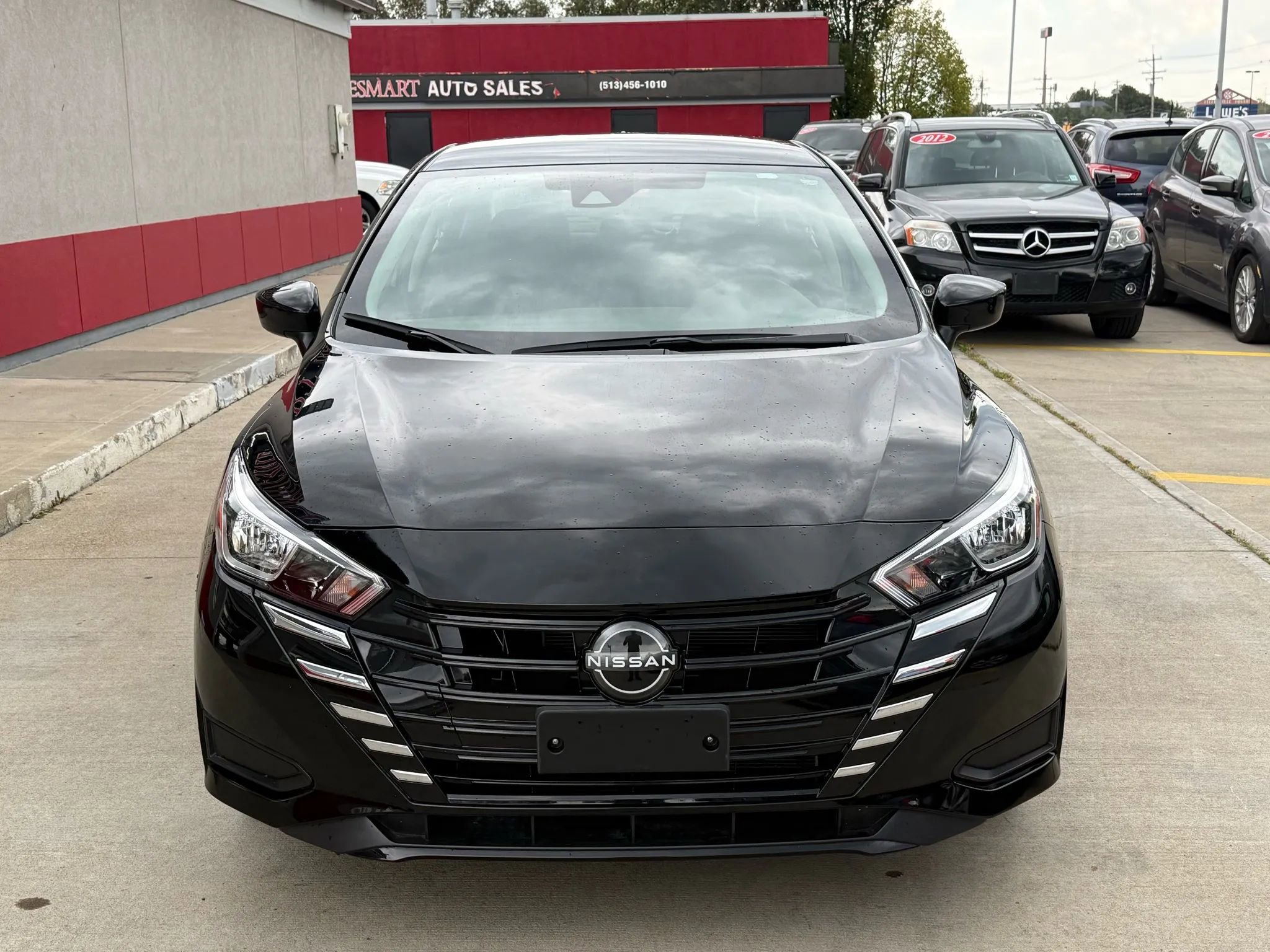 Used 2023 Nissan Versa SV image 5