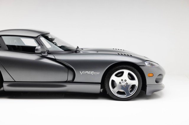 Used 2002 Dodge Viper RT/10 image 37