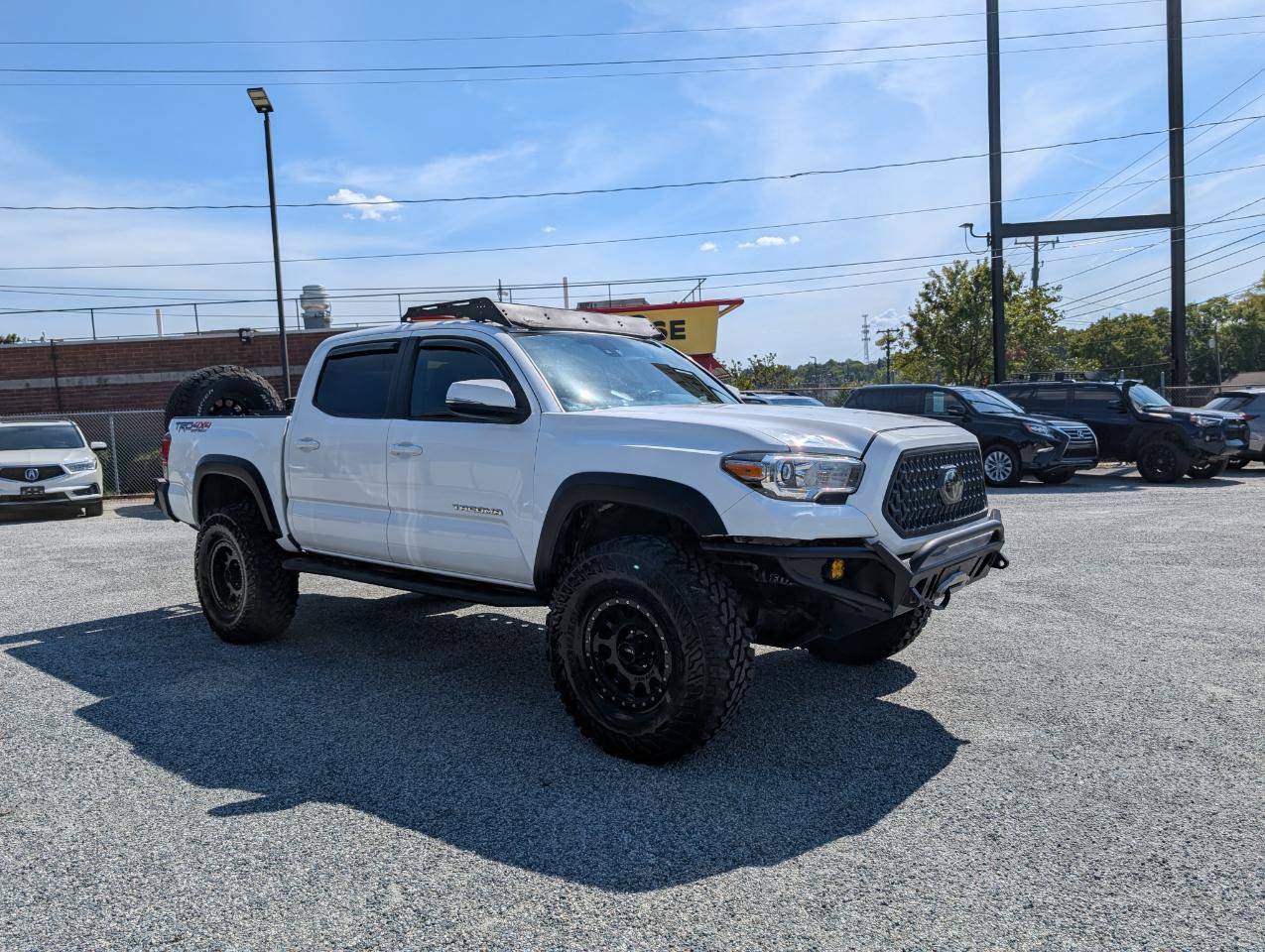 Used 2018 Toyota Tacoma TRD Off-Road AWD/4WD image 3