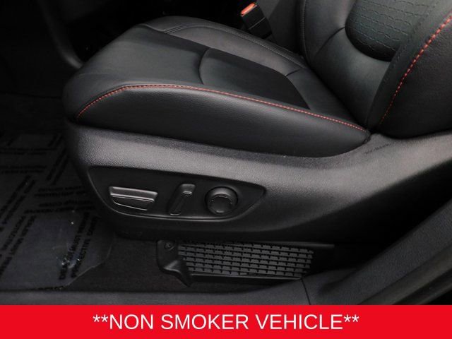 Used 2025 Toyota Sienna XSE image 22