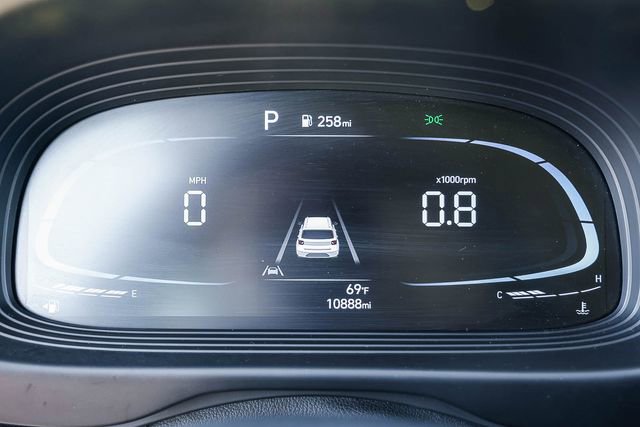 Certified 2023 Hyundai Venue SEL image 27