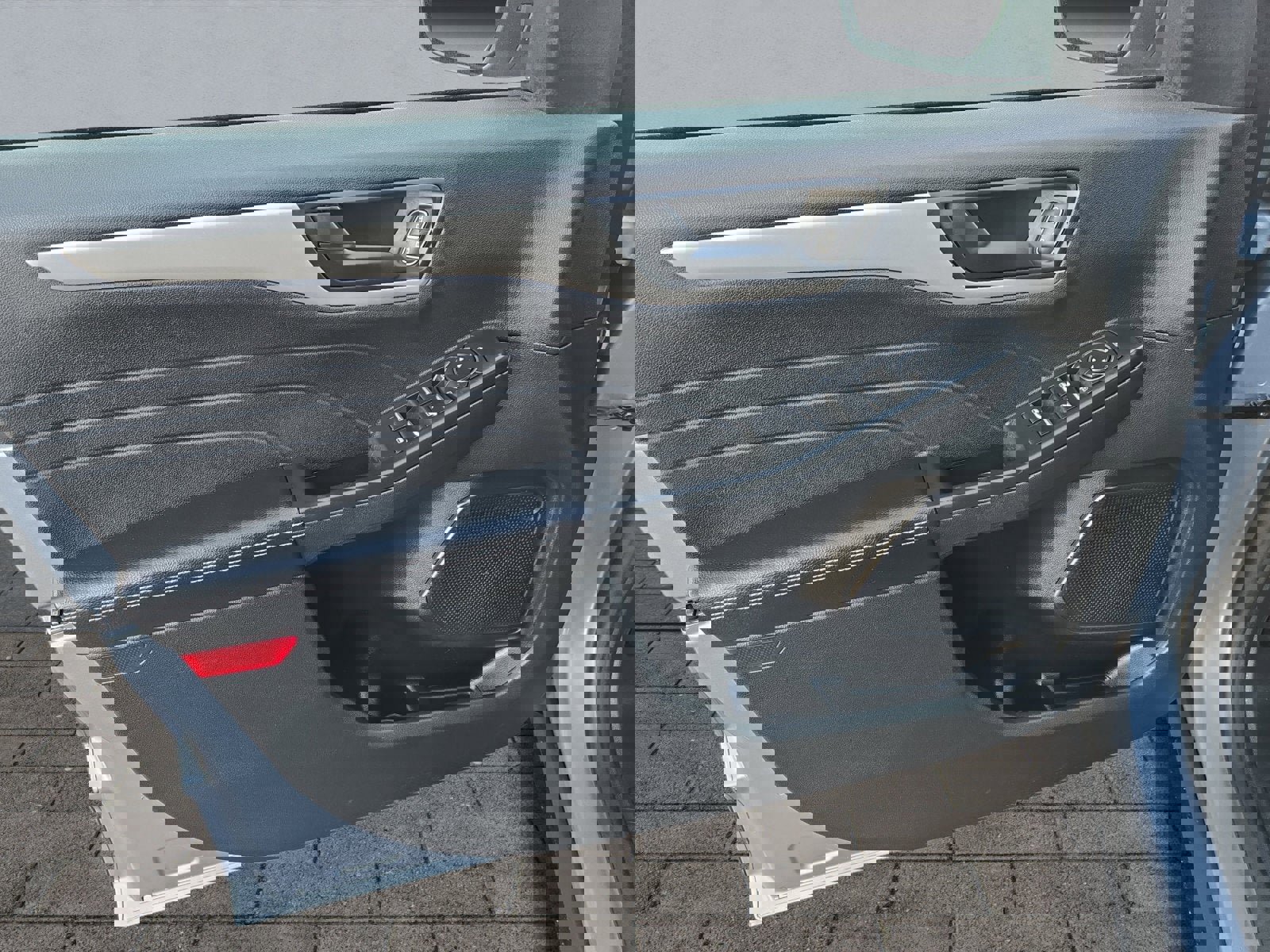 Certified 2022 Ford Escape SE w/ Cold Weather Package image 10