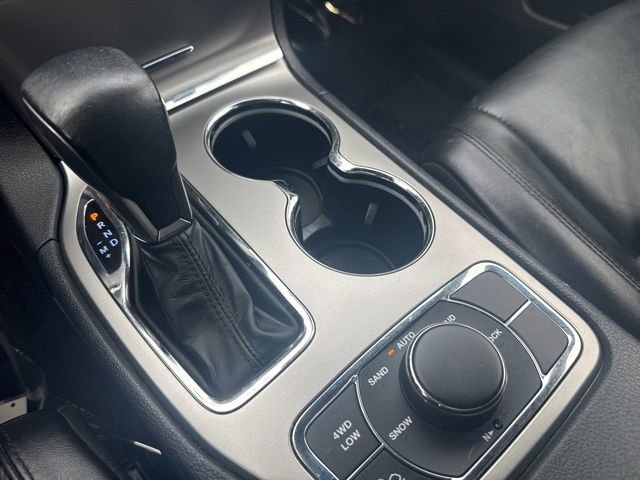 Used 2018 Jeep Grand Cherokee Limited image 22