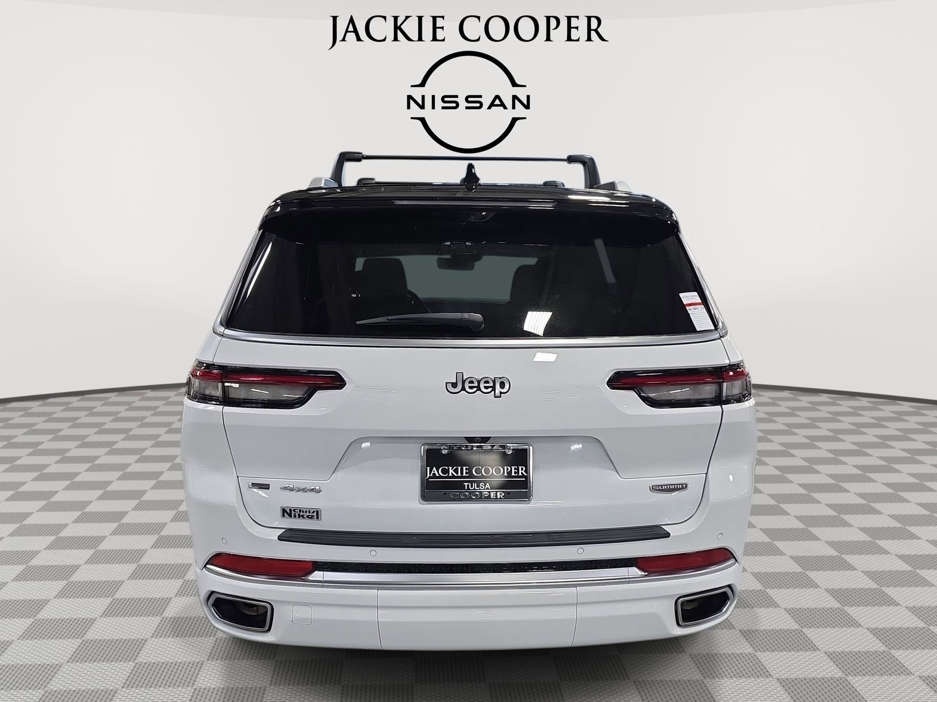 Used 2023 Jeep Grand Cherokee L Summit image 6