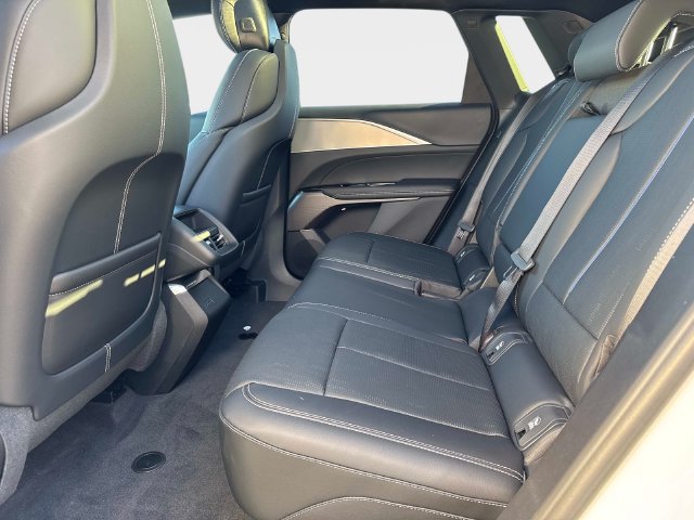 New 2027 Cadillac Lyriq Sport AWD/4WD image 10