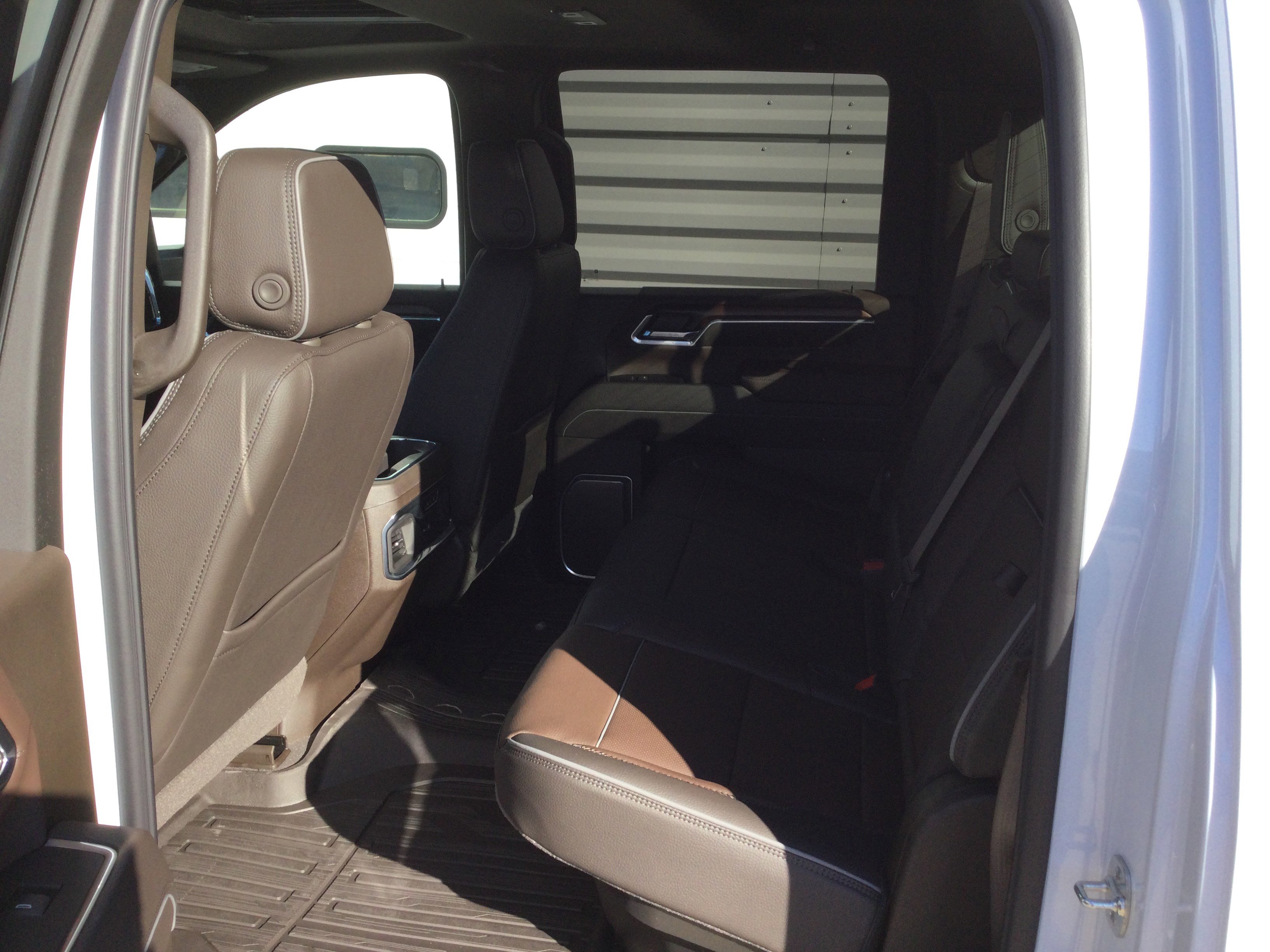 New 2026 GMC Sierra 3500 Denali w/ Denali Reserve Package image 8