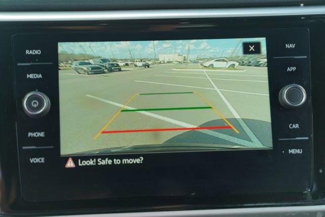 Used 2023 Volkswagen Atlas Cross Sport SEL Premium R-Line image 28