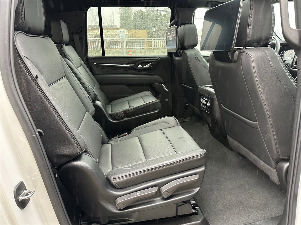 Used 2024 GMC Yukon XL Denali w/ Denali Reserve Package image 46