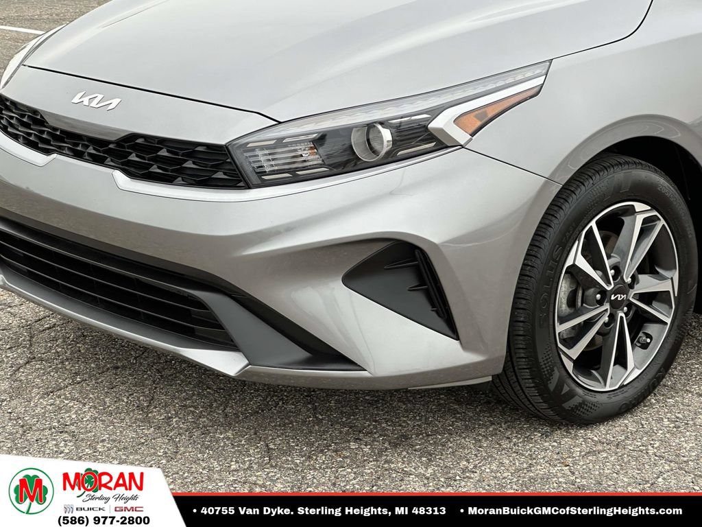 Used 2023 Kia Forte LXS FWD image 7