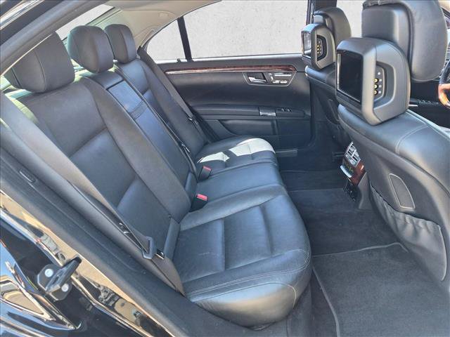 Used 2011 Mercedes-Benz S 550 image 17