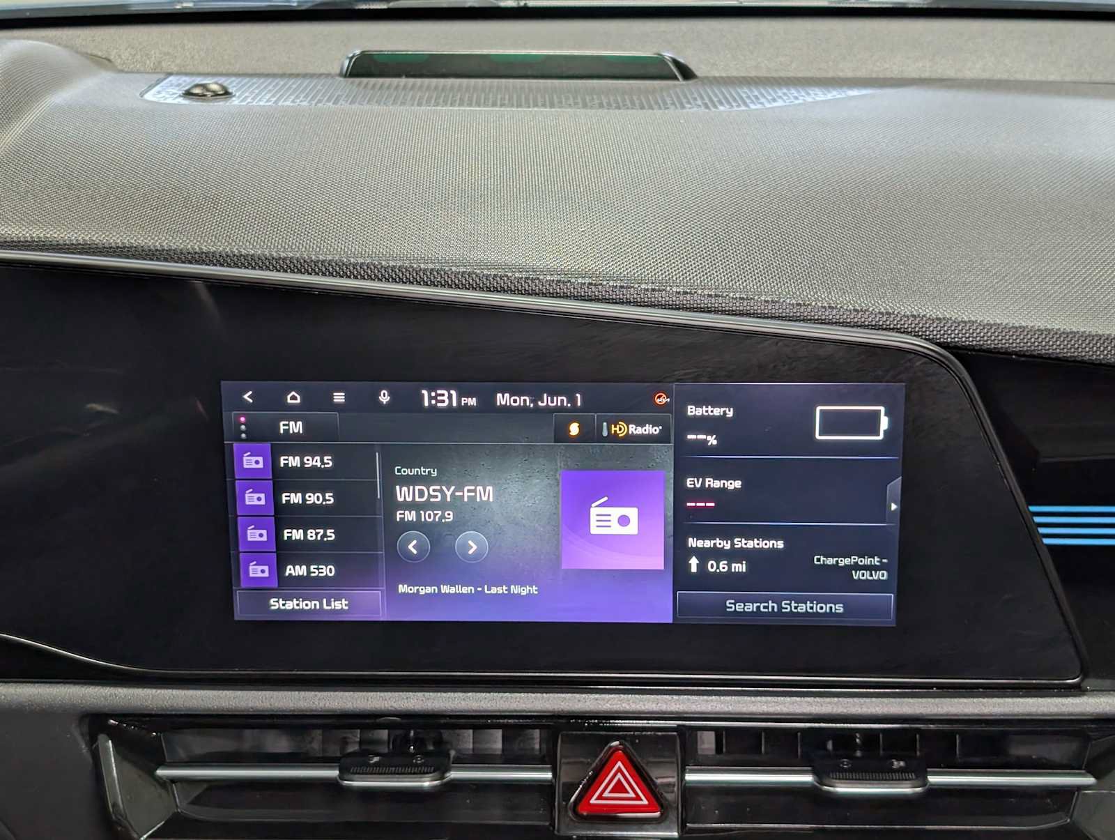 Certified 2023 Kia Niro SX Touring FWD image 21