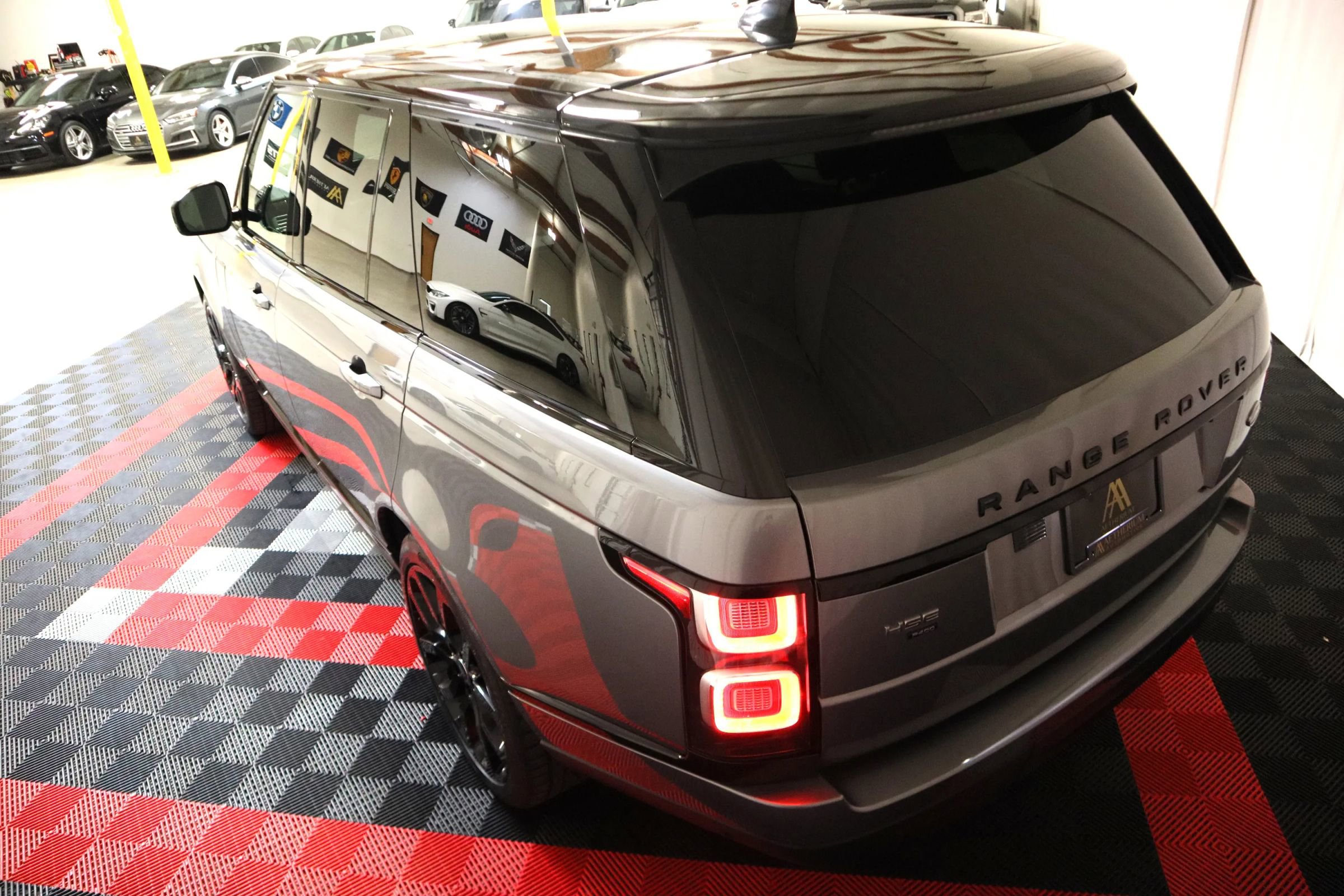 Used 2022 Land Rover Range Rover Westminster Edition image 10