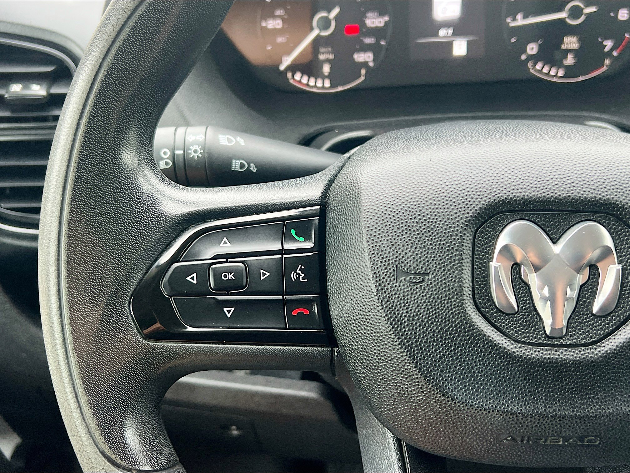 Used 2022 RAM ProMaster 2500 w/ Convenience Group image 18