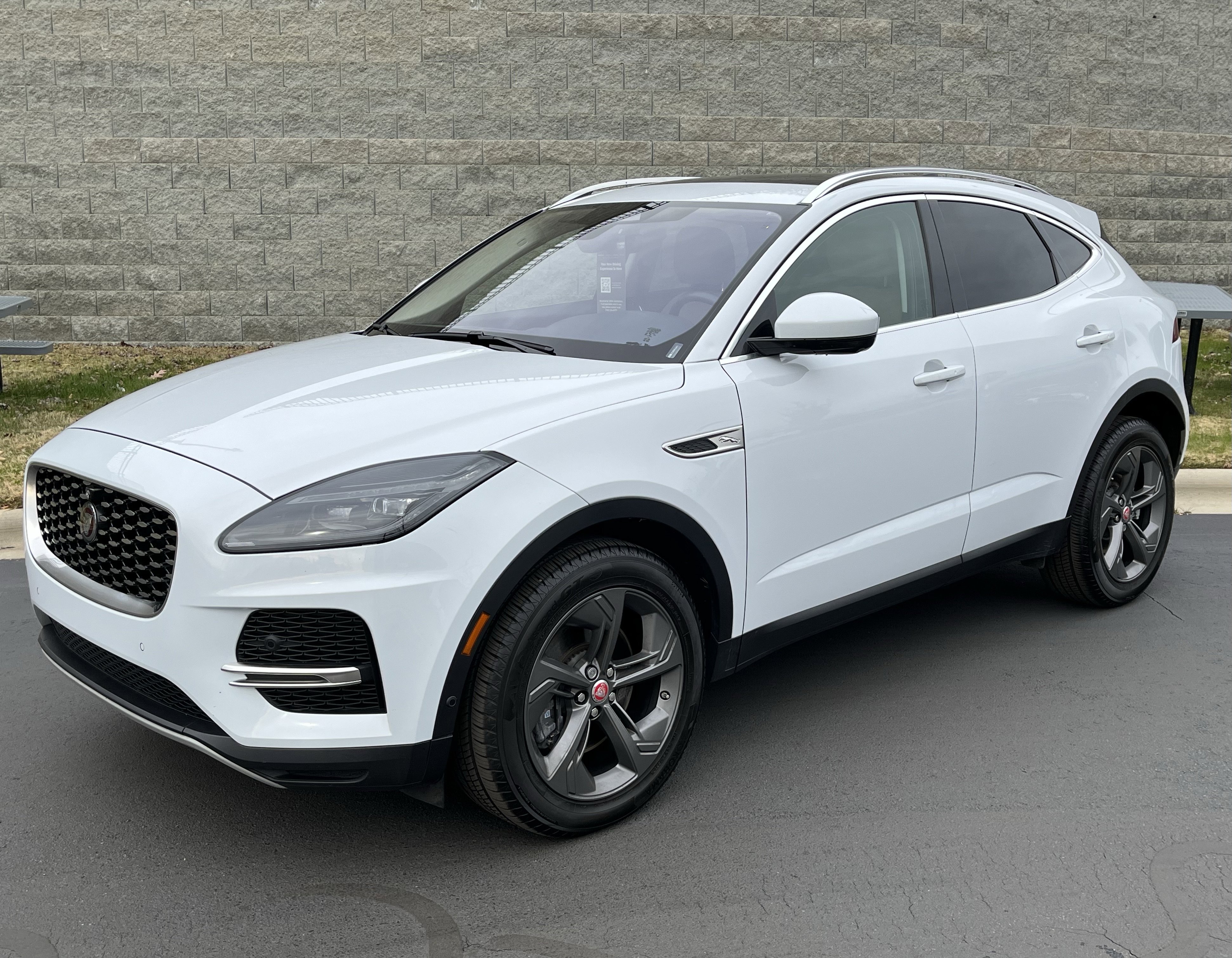 Used 2021 Jaguar E-PACE SE image 2
