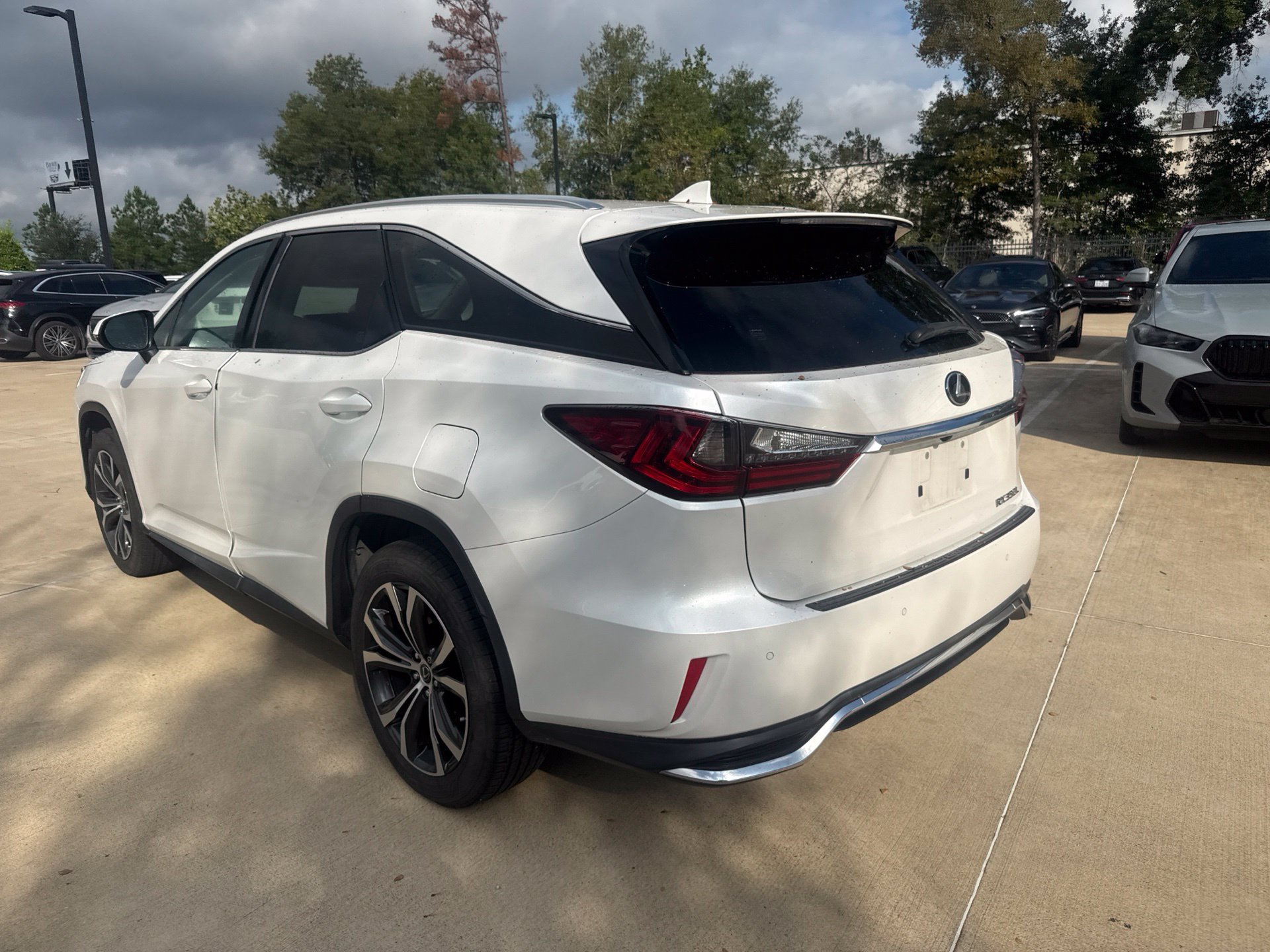 Used 2021 Lexus RX 350L FWD w/ Premium Package image 6