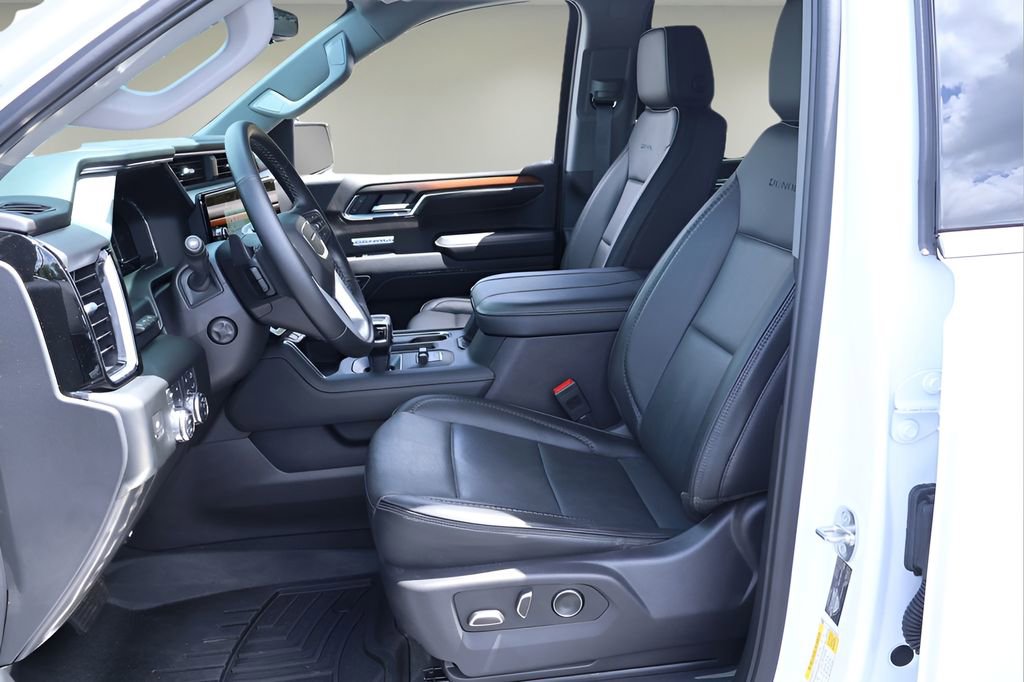Used 2024 GMC Sierra 1500 Denali w/ Technology Package image 16