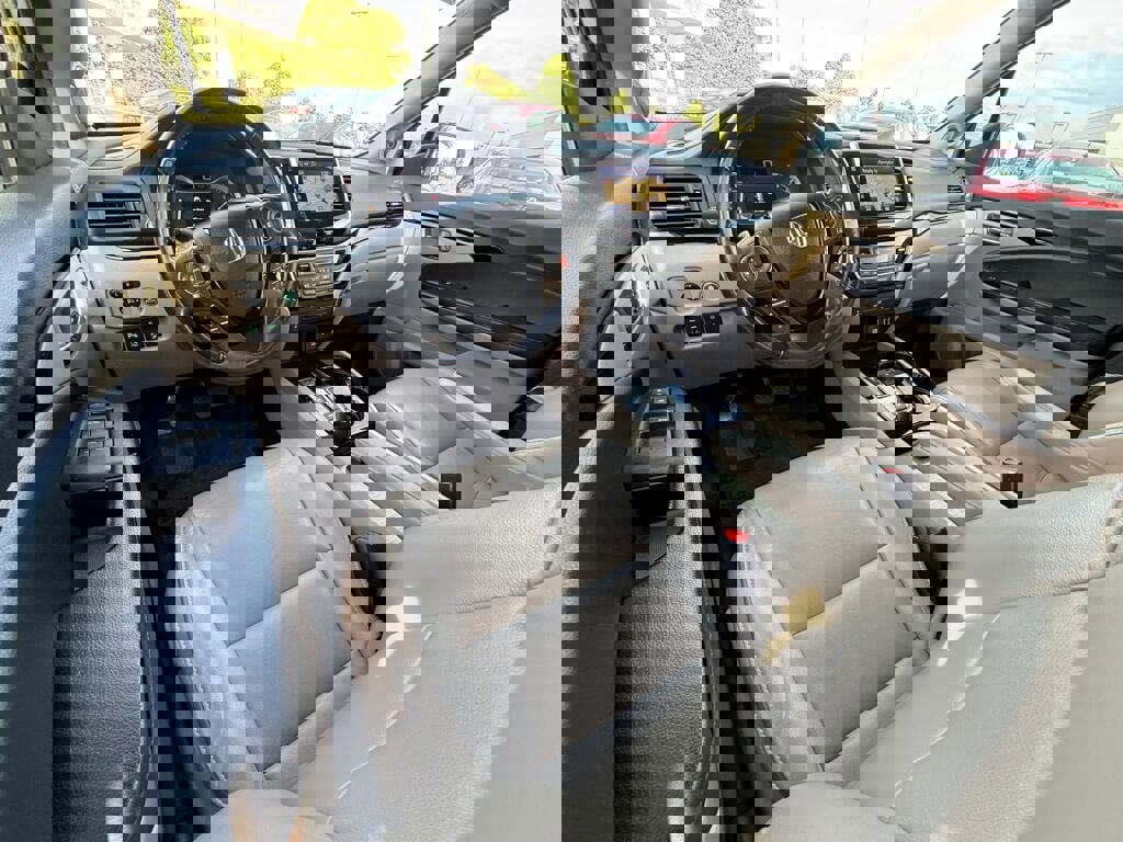 Used 2016 Honda Pilot Touring image 22