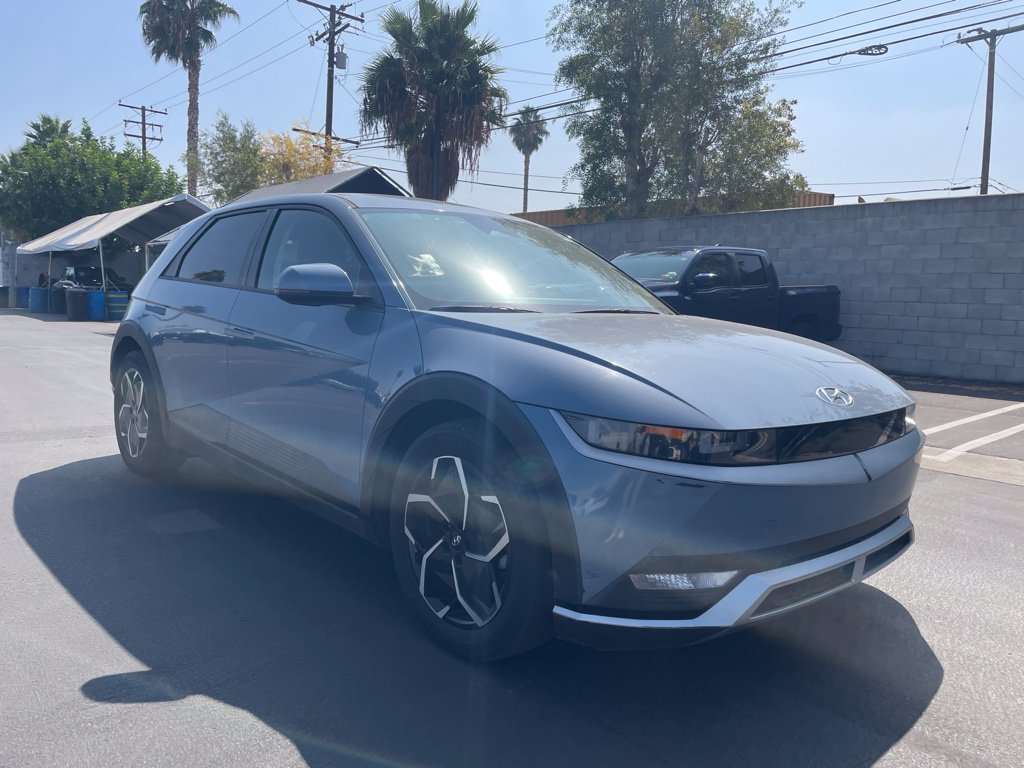 Used 2023 Hyundai Ioniq 5 SE w/ Cargo Package AWD/4WD image 1